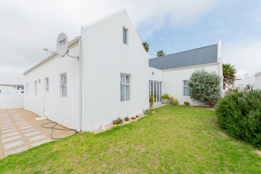 3 Bedroom Property for Sale in Lampiesbaai Western Cape